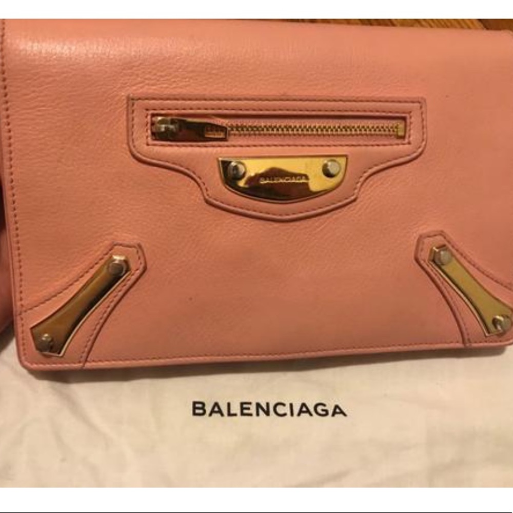 Balenciaga Chain Pink Leather Shoulder Bag - Picture 3 of 11
